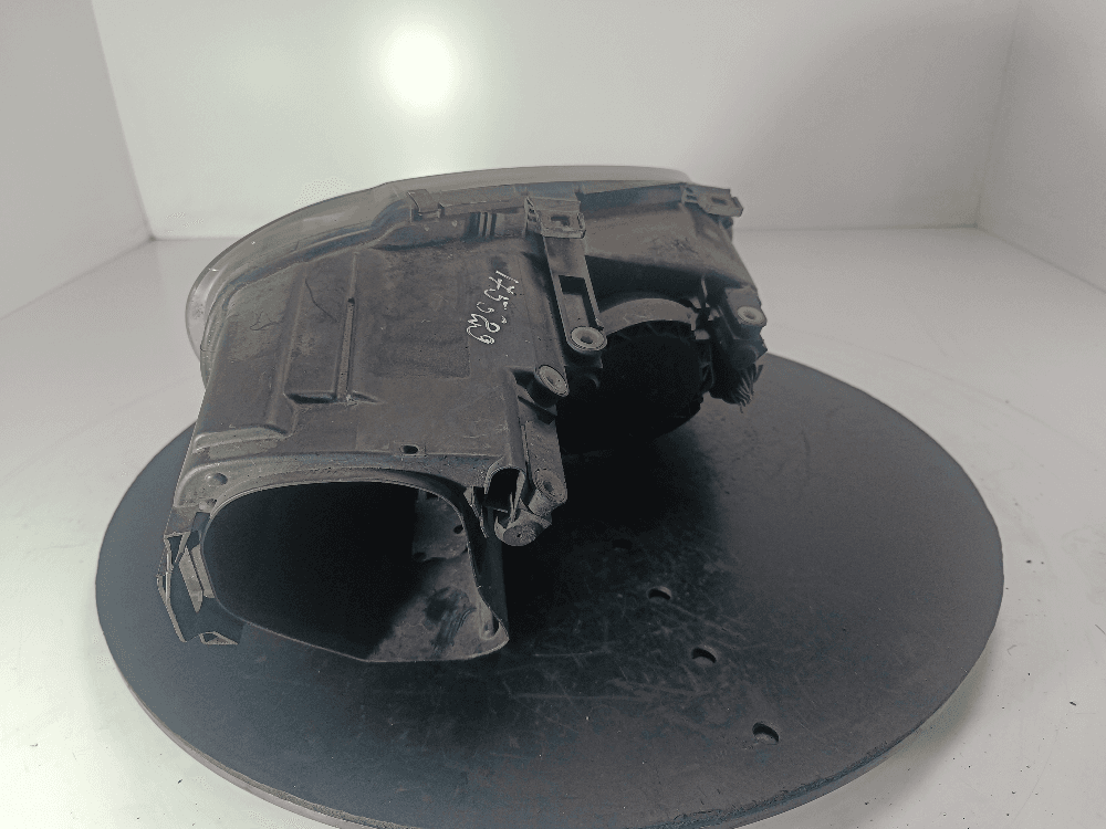 Фара левая к Volkswagen Touran 1 (03-07)