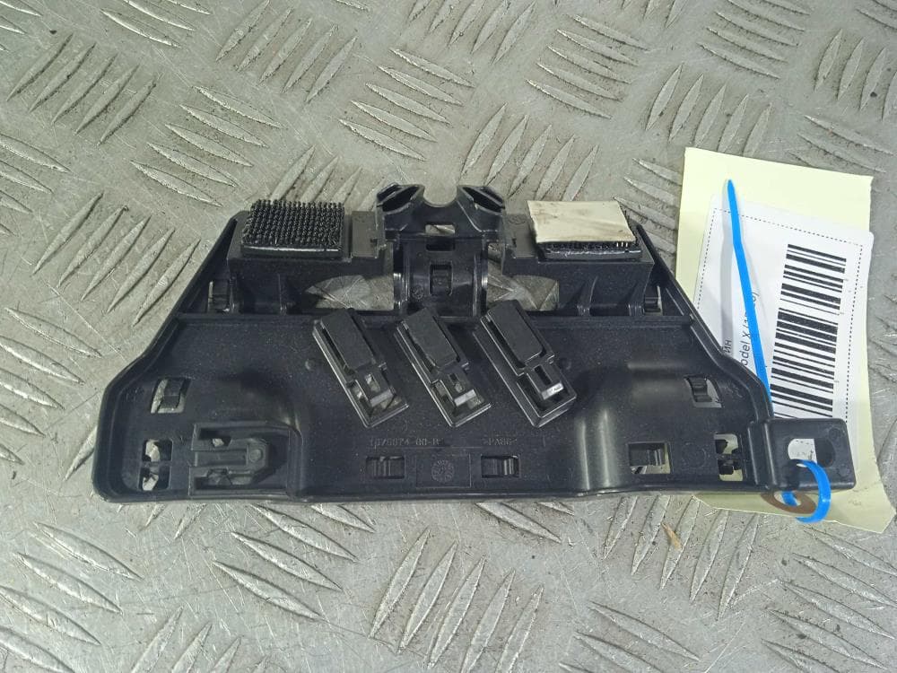 Кронштейн к Tesla Model X (15-21)