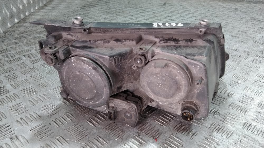 Фара левая к Volkswagen Passat B5 (96-00)