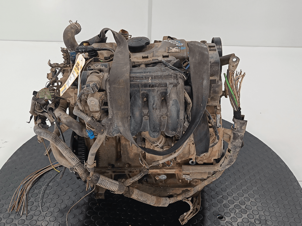Двигатель к Peugeot 206 1 (98-03)