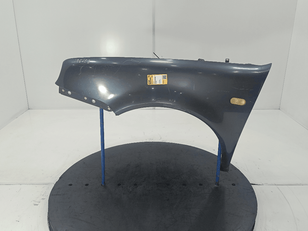 Крыло переднее левое к Volkswagen Golf 4 (97-06)