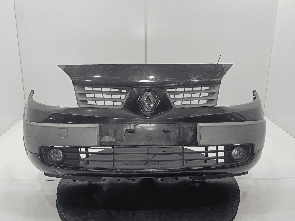 Бампер передний к Renault Scenic 2 (03-06)