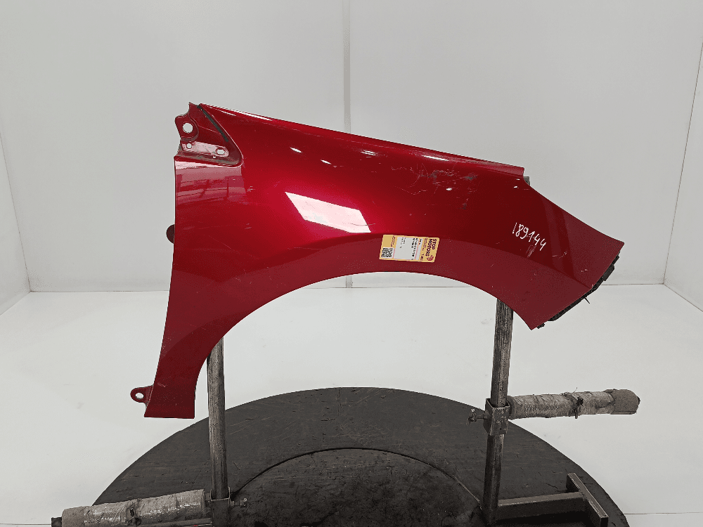Крыло переднее правое к Peugeot 308 1 (07-11)