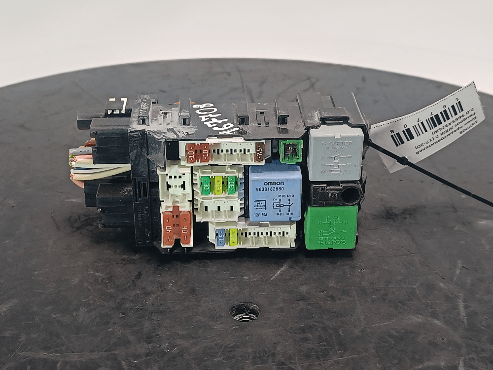 Блок предохранителей к Peugeot 3008 2 (17-20)