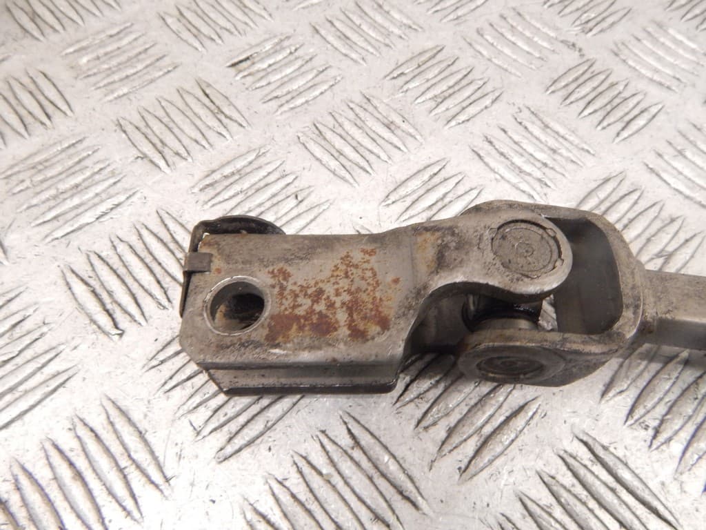 Рулевой карданчик к Opel Corsa B (93-00)