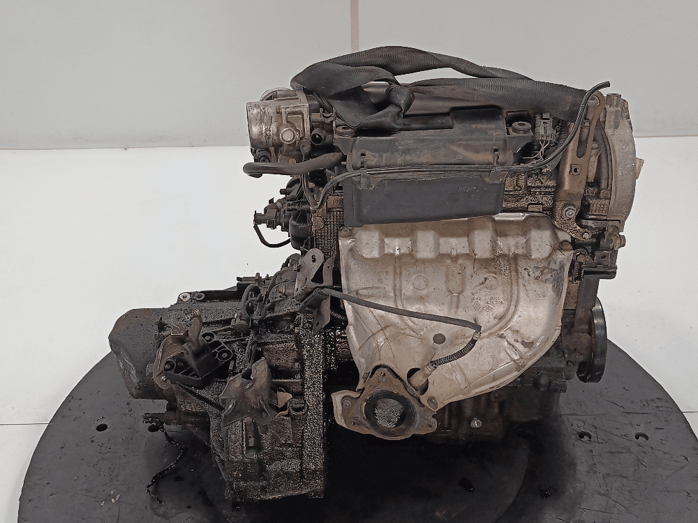 Двигатель к Renault Scenic 2 (03-06)