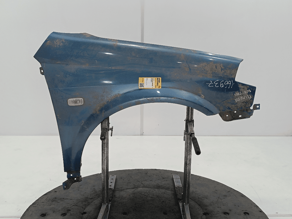 Крыло переднее правое к Nissan  Primera P12 (02-08)