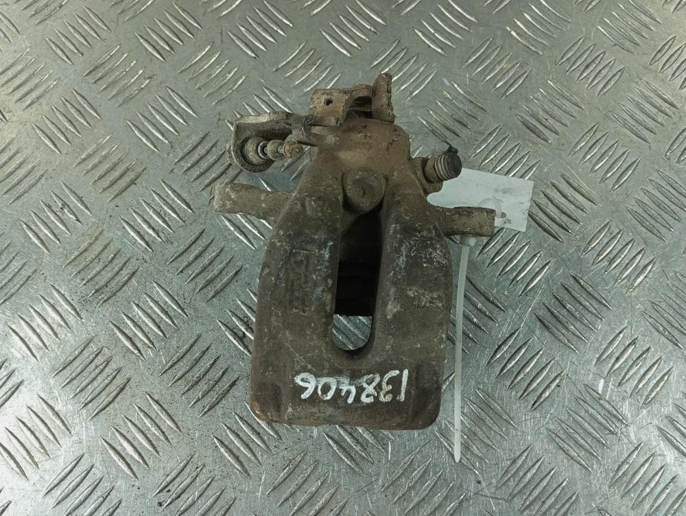 Суппорт задний правый к Citroen C4 1 (04-08)