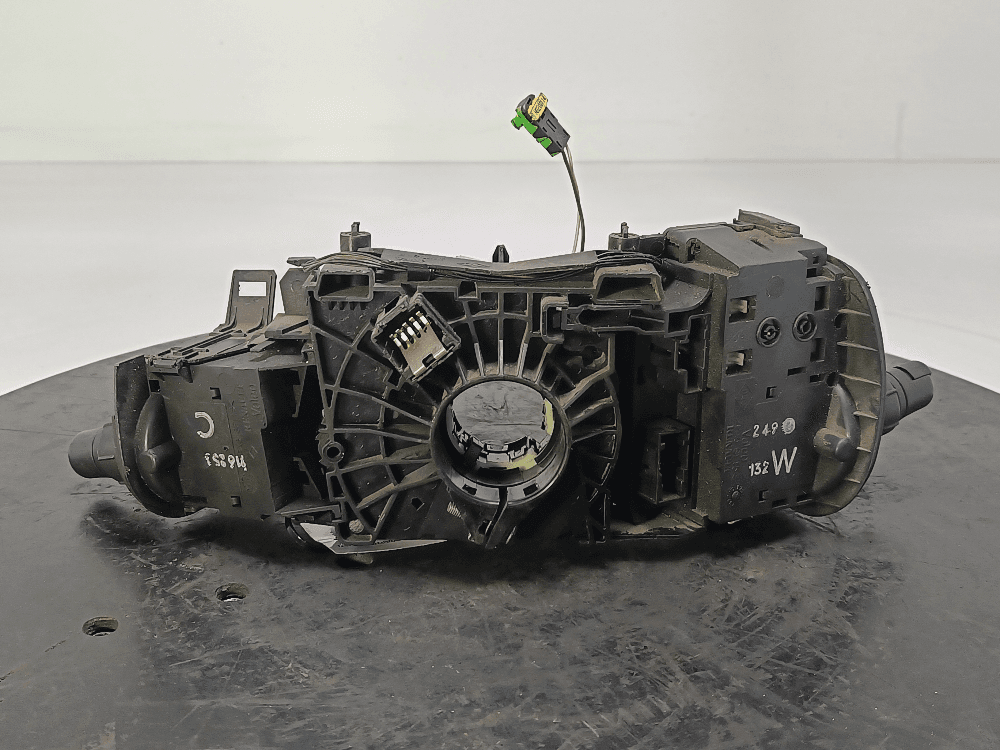 Переключатель подрулевой (стрекоза) к Renault Scenic 2 (03-06)