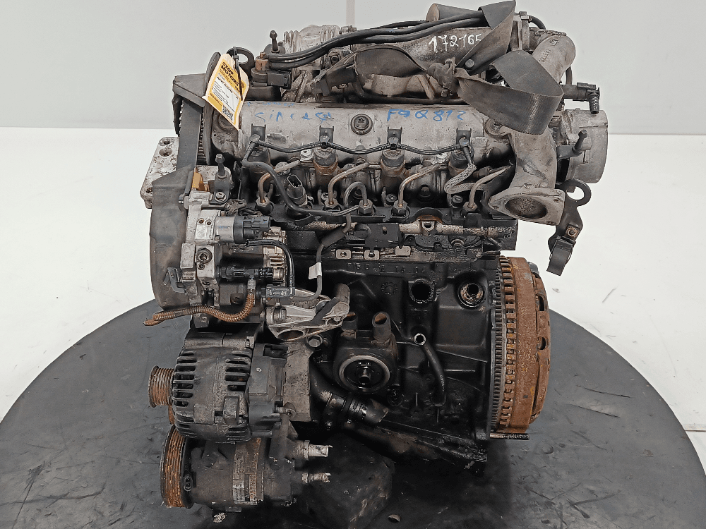 Двигатель к Renault Scenic 2 (03-06)
