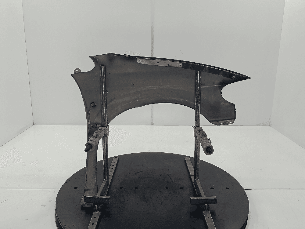 Крыло переднее левое к Chrysler Voyager 4 (01-04)