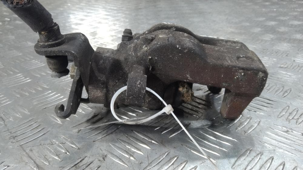 Суппорт задний левый к Alfa Romeo 156 (97-02)