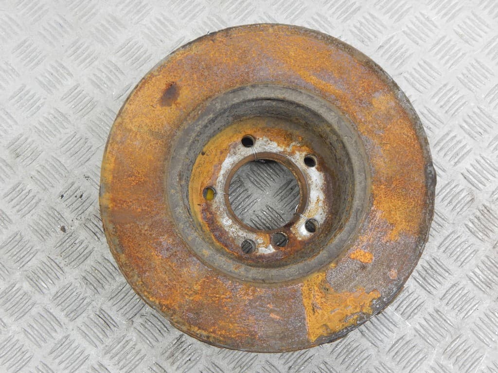 Диск тормозной передний к BMW 5 E60/E61 (02-07)