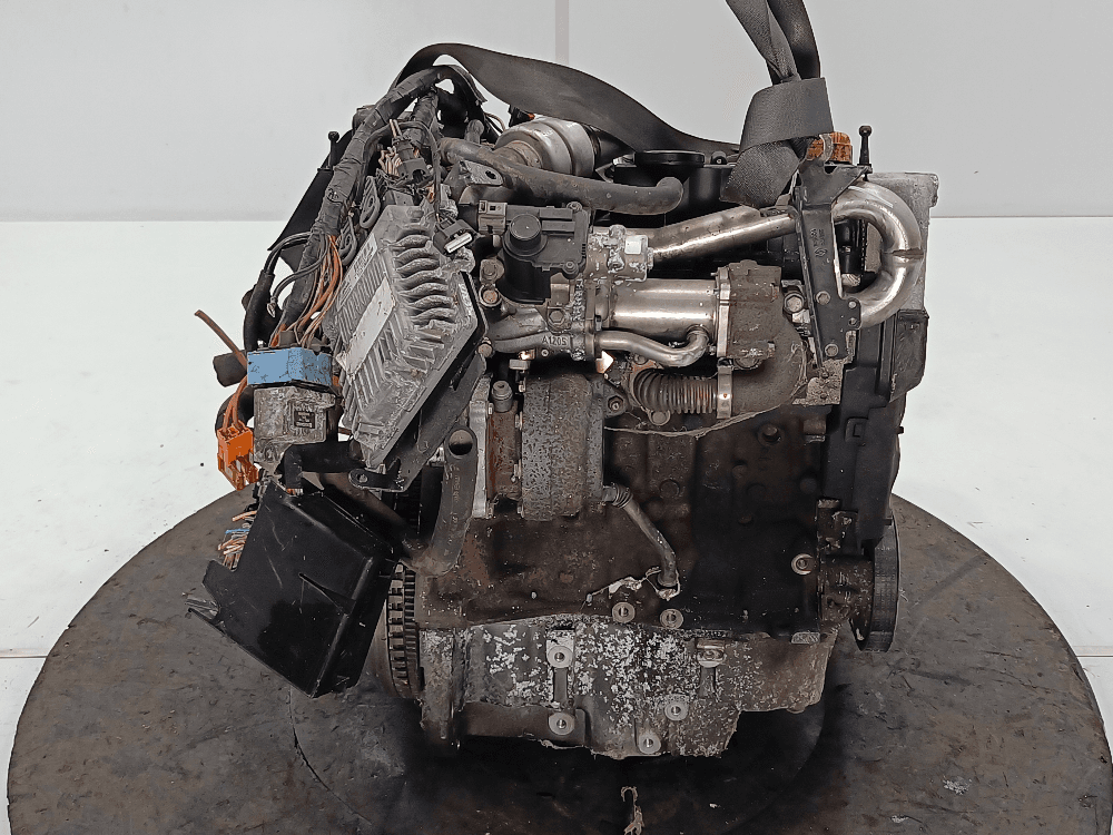 Двигатель к Renault Scenic 2 (03-06)