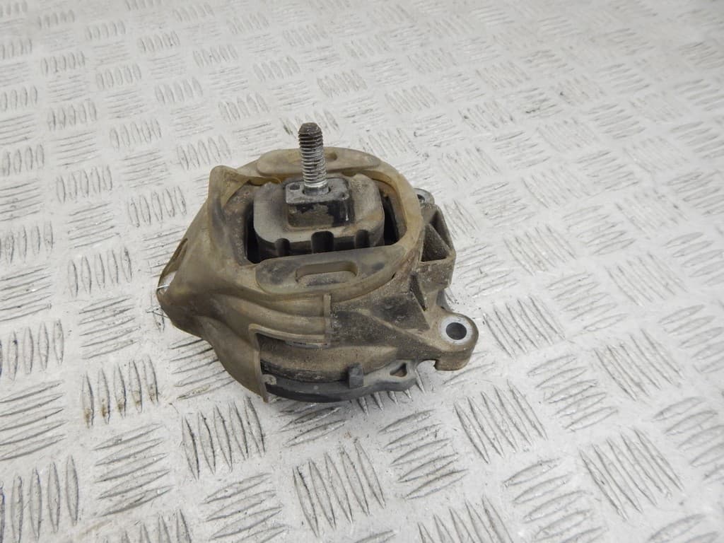 Подушка крепления двигателя к BMW X3 F25 (10-14)