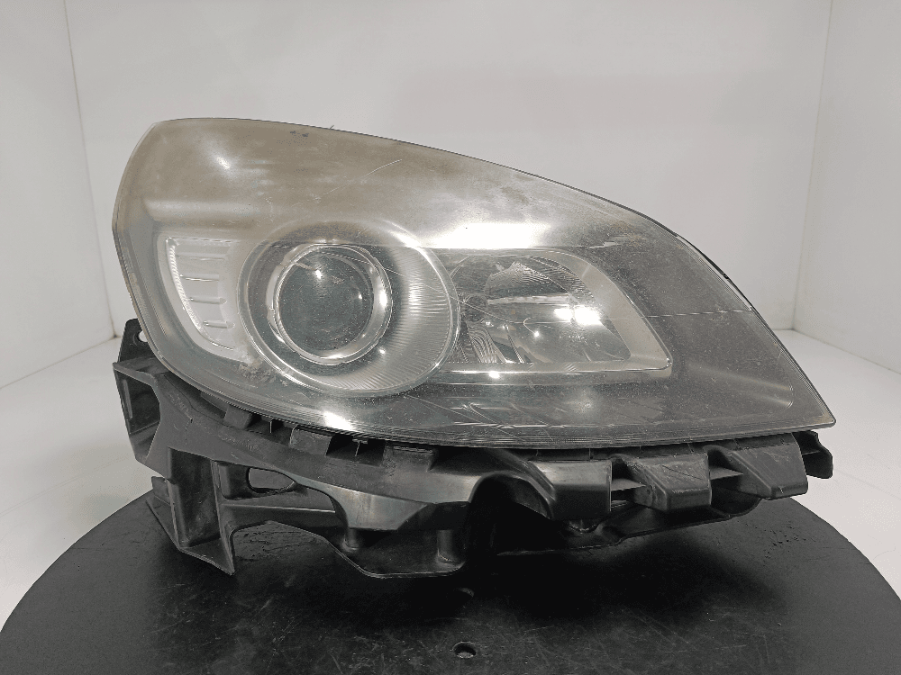 Фара правая к Renault Scenic 2 (03-06)