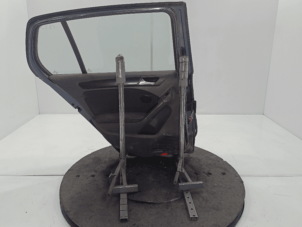 Дверь задняя левая к Volkswagen Golf 6 (08-15)
