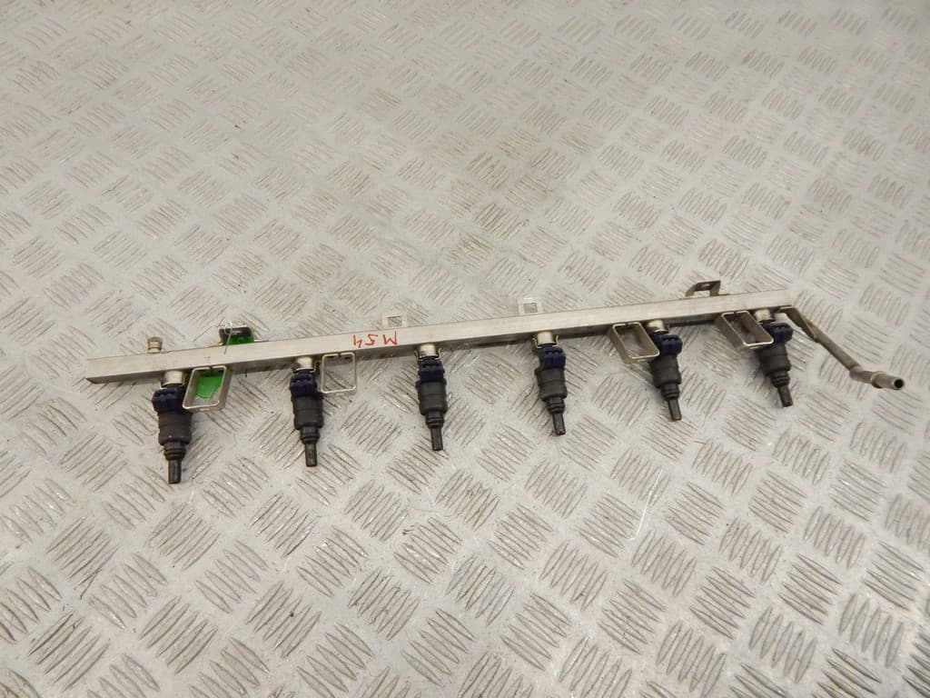 Форсунка к BMW 5 E60/E61 (02-07)