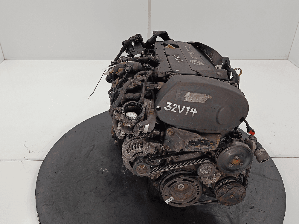 Двигатель к Opel Astra J (09-12)