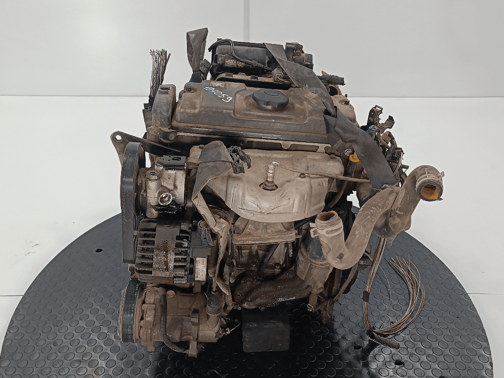 Двигатель к Peugeot 206 1 (98-03)