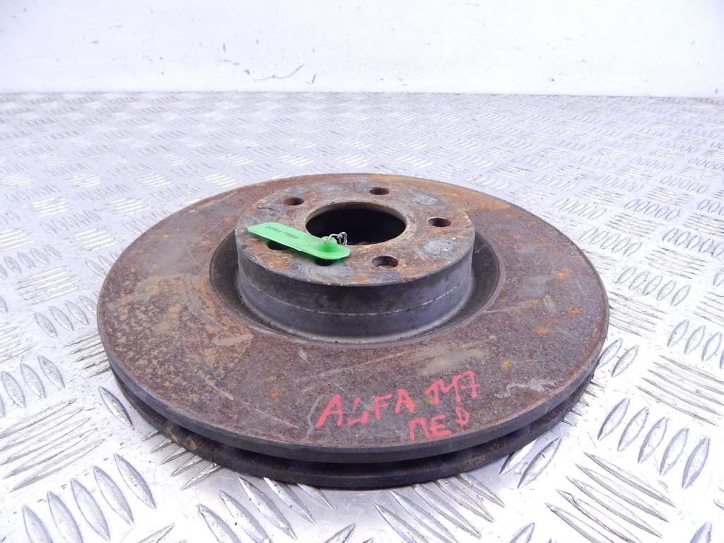 Диск тормозной передний к Alfa Romeo 147 (00-04)