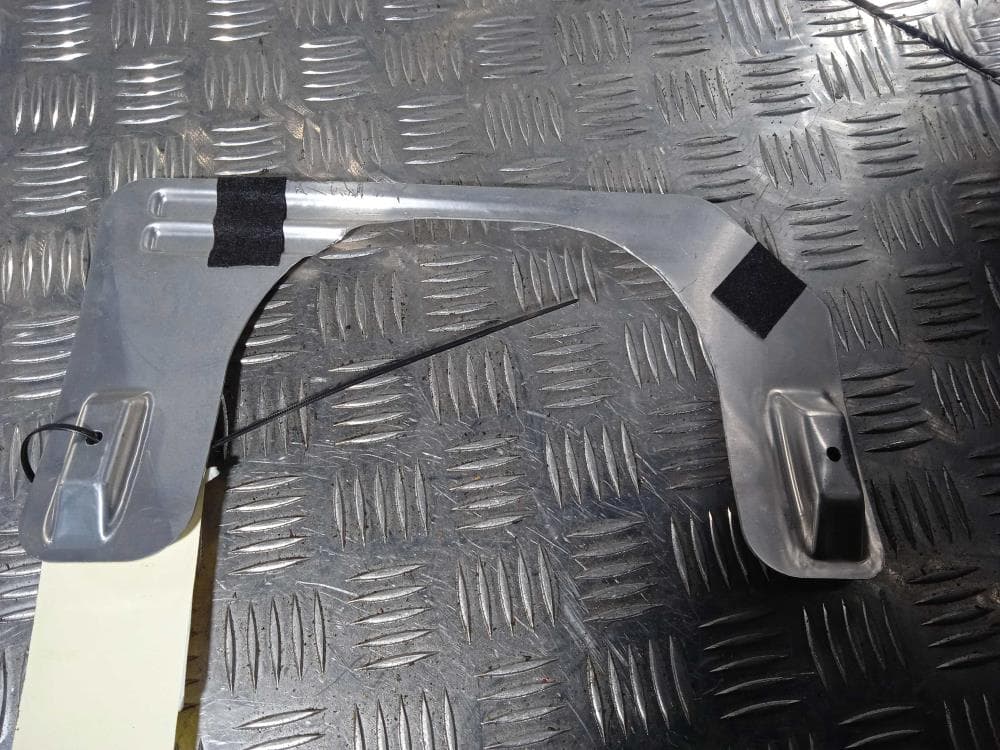 Кронштейн к Tesla Model X (15-21)