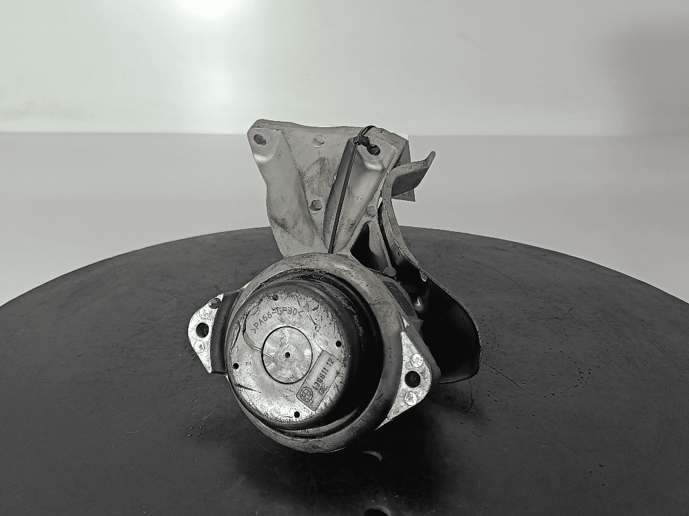 Кронштейн двигателя к BMW 1 E81/E82/E87/E88 Рестайлинг (07-11)