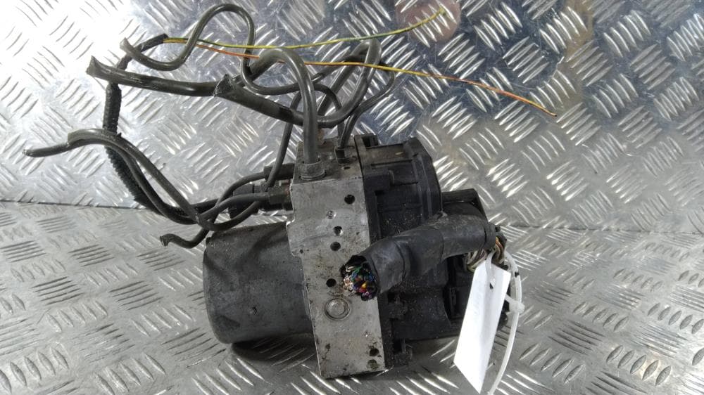 Блок ABS к Toyota Corolla Verso 3 (04-08)