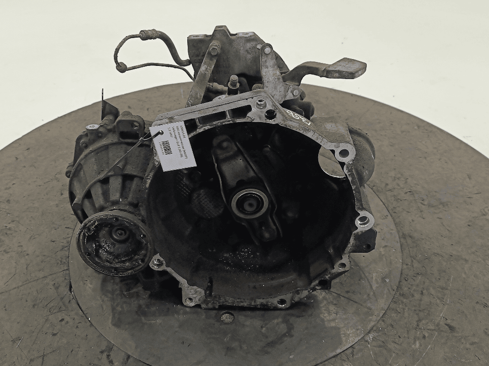 КПП механическая (МКПП) к Volkswagen Golf 5 (03-09)