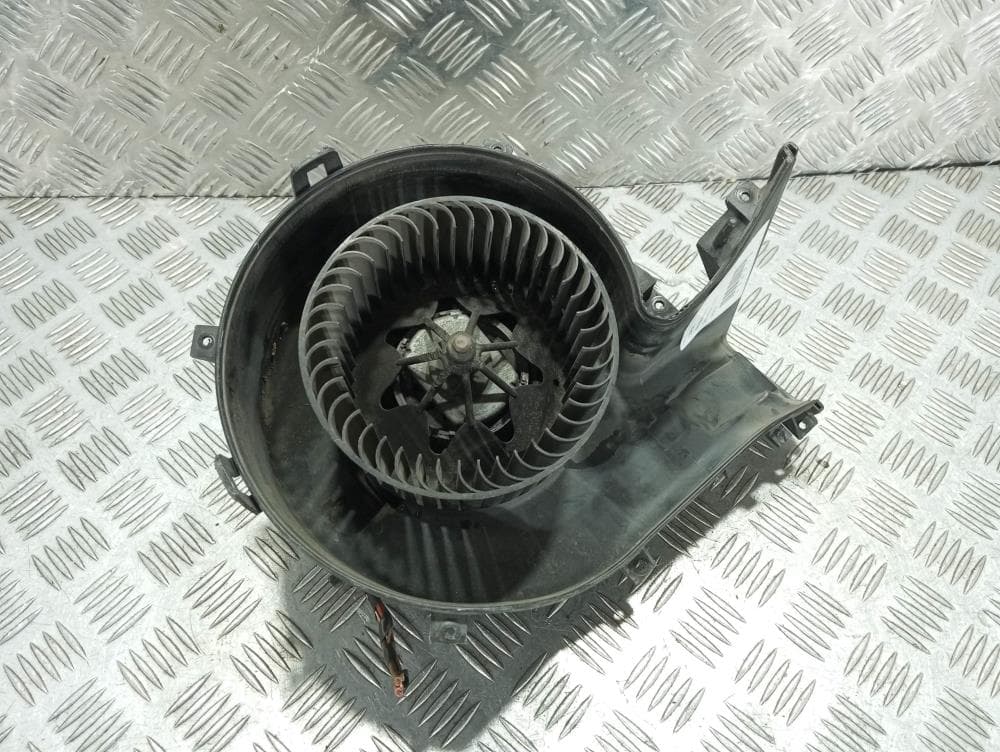 Моторчик печки к Opel Vectra C (02-05)