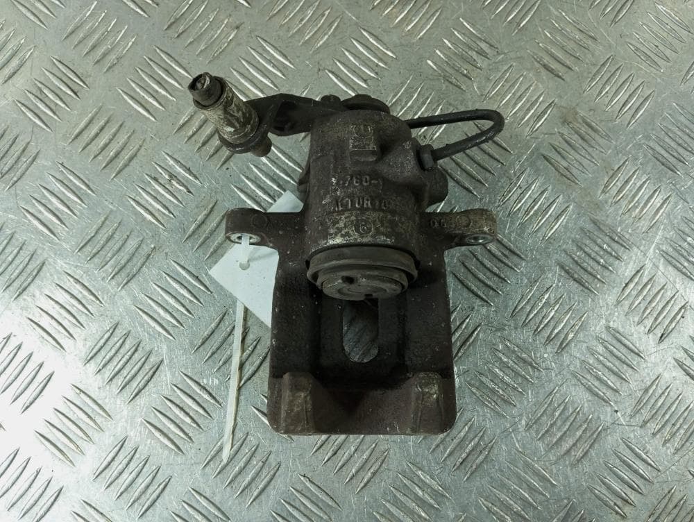 Суппорт задний левый к Citroen C4 1 (04-08)