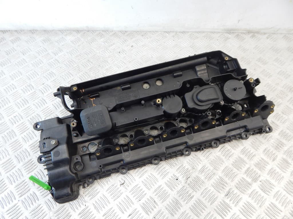 Клапанная крышка к BMW 5 E60/E61 (02-07)