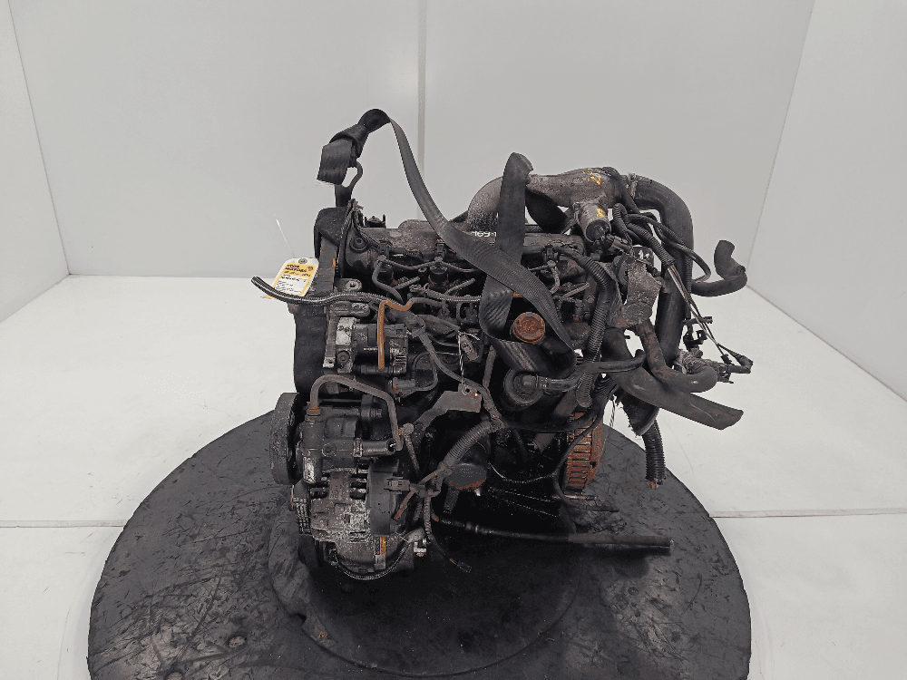 Двигатель к Renault Trafic 2 (01-06)