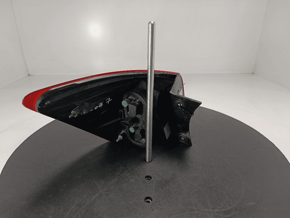 Фонарь задний правый к Nissan  Qashqai 1 (07-10)