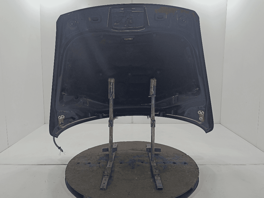 Капот к Volkswagen Touareg 1 (02-07)