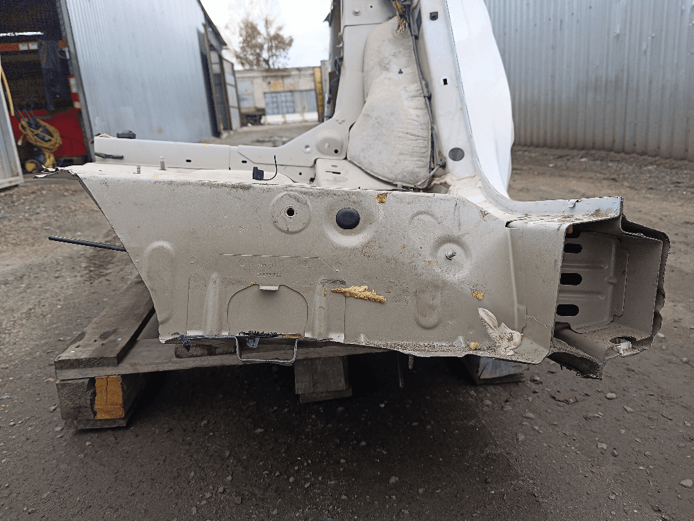 Четверть задняя левая к Peugeot 3008 2 (17-20)