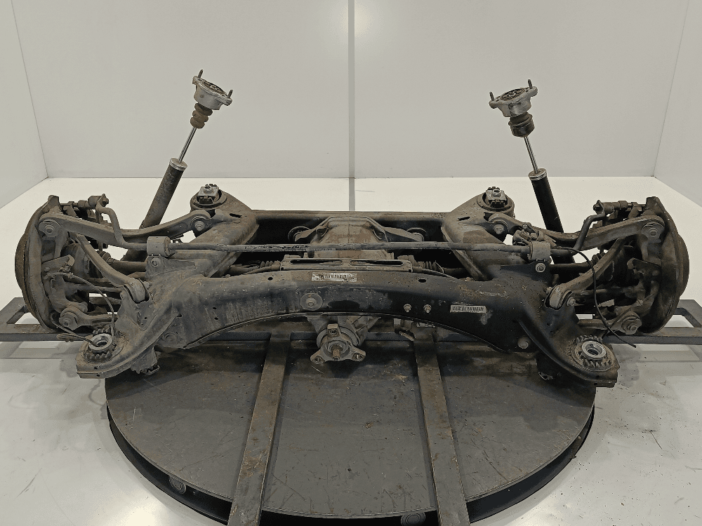 Балка подвески задняя к Mercedes C Class W204/S204/C204 (07-12)