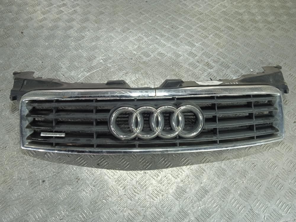 Решетка радиатора к Audi A8 D3/4E (02-05)