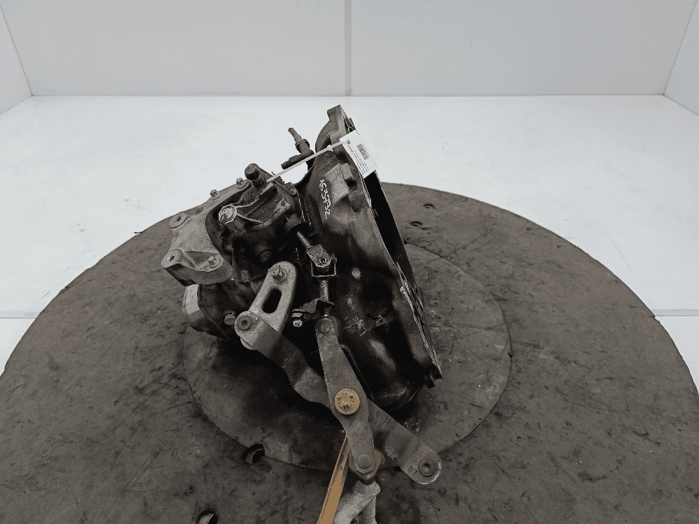КПП механическая (МКПП) к Opel Corsa D (06-11)