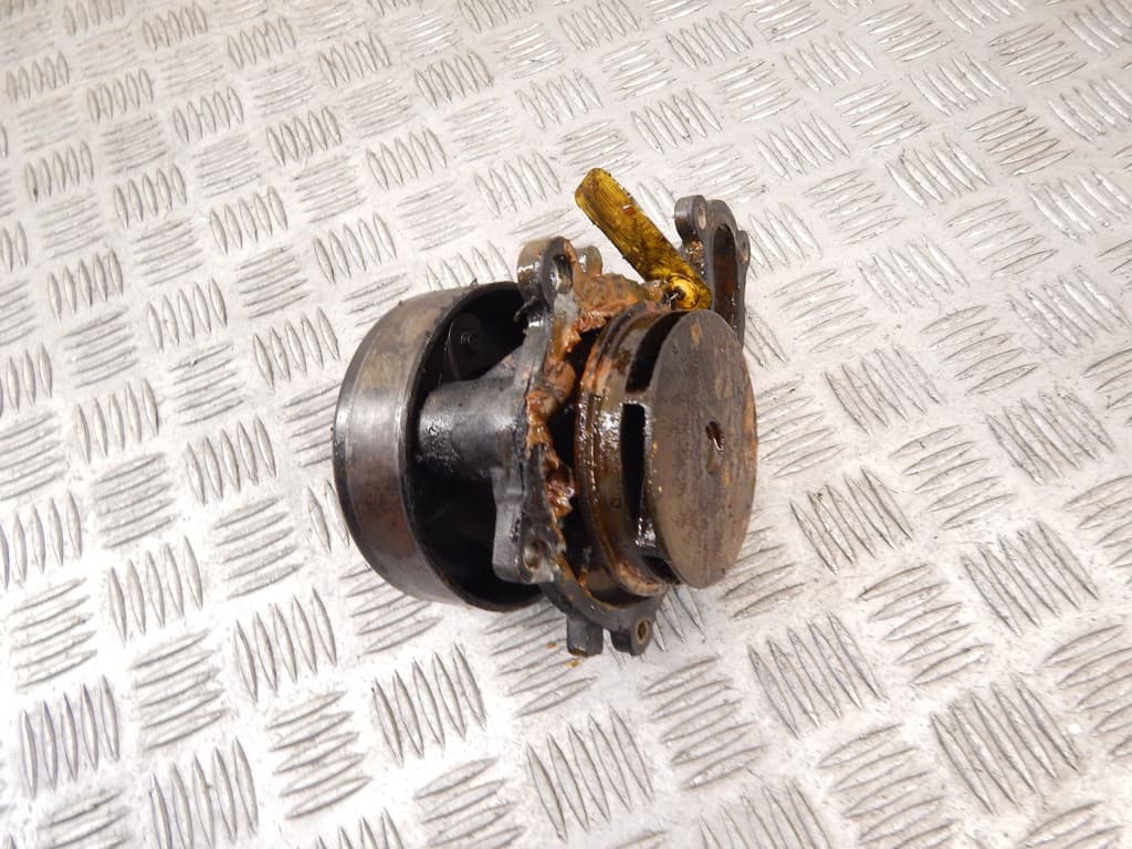 Помпа к Ford Focus 1 Рестайлинг (01-05)