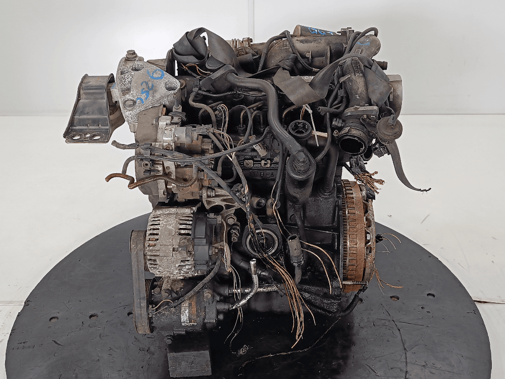 Двигатель к Renault Scenic 2 (03-06)