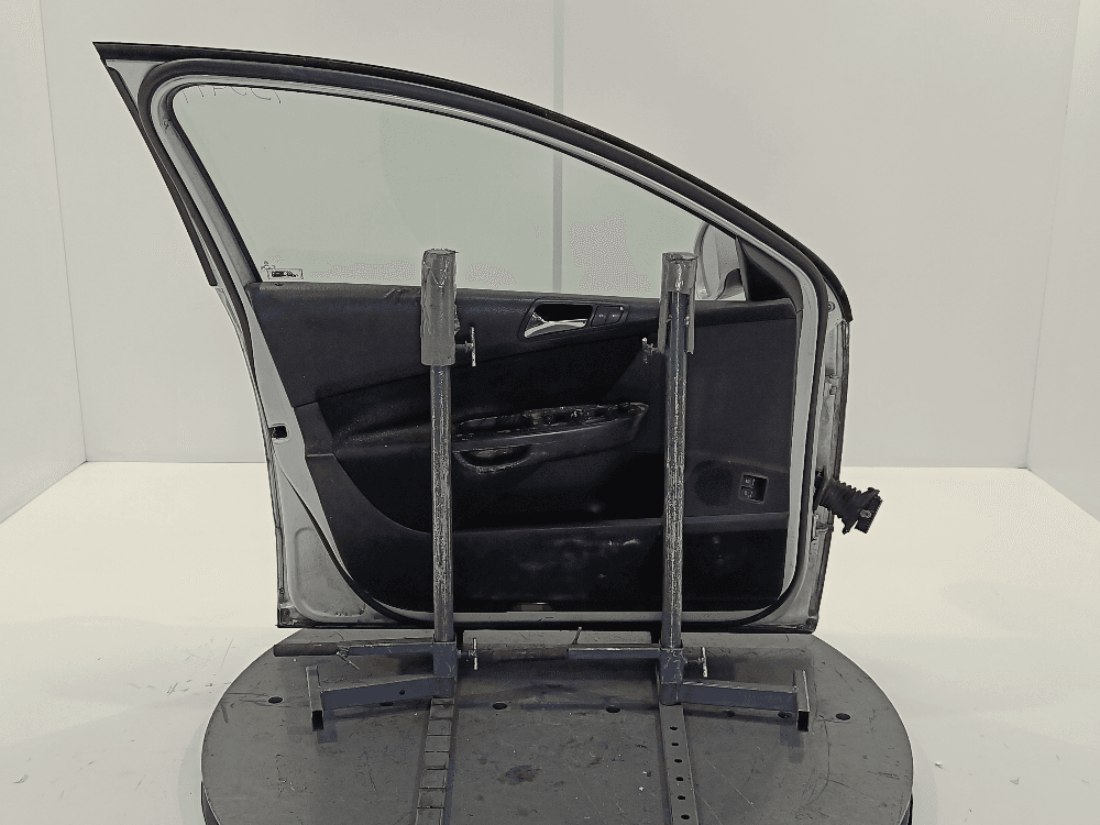 Дверь передняя левая к Volkswagen Passat B6 (05-10)