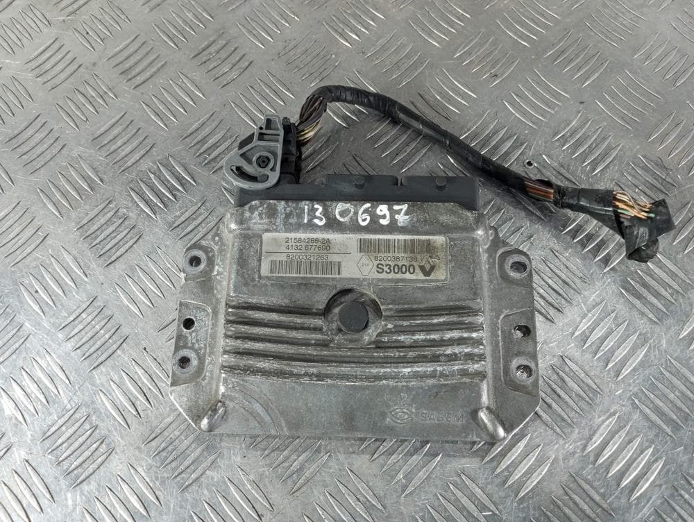 Блок управления двигателем к Renault Megane 2 (02-06)