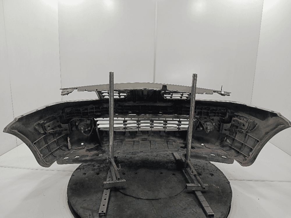 Бампер передний к Renault Megane 2 (02-06)