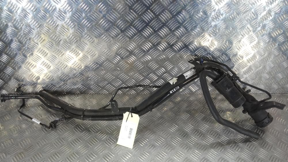 Горловина топливного бака к Jeep Grand Cherokee WL (21-24)