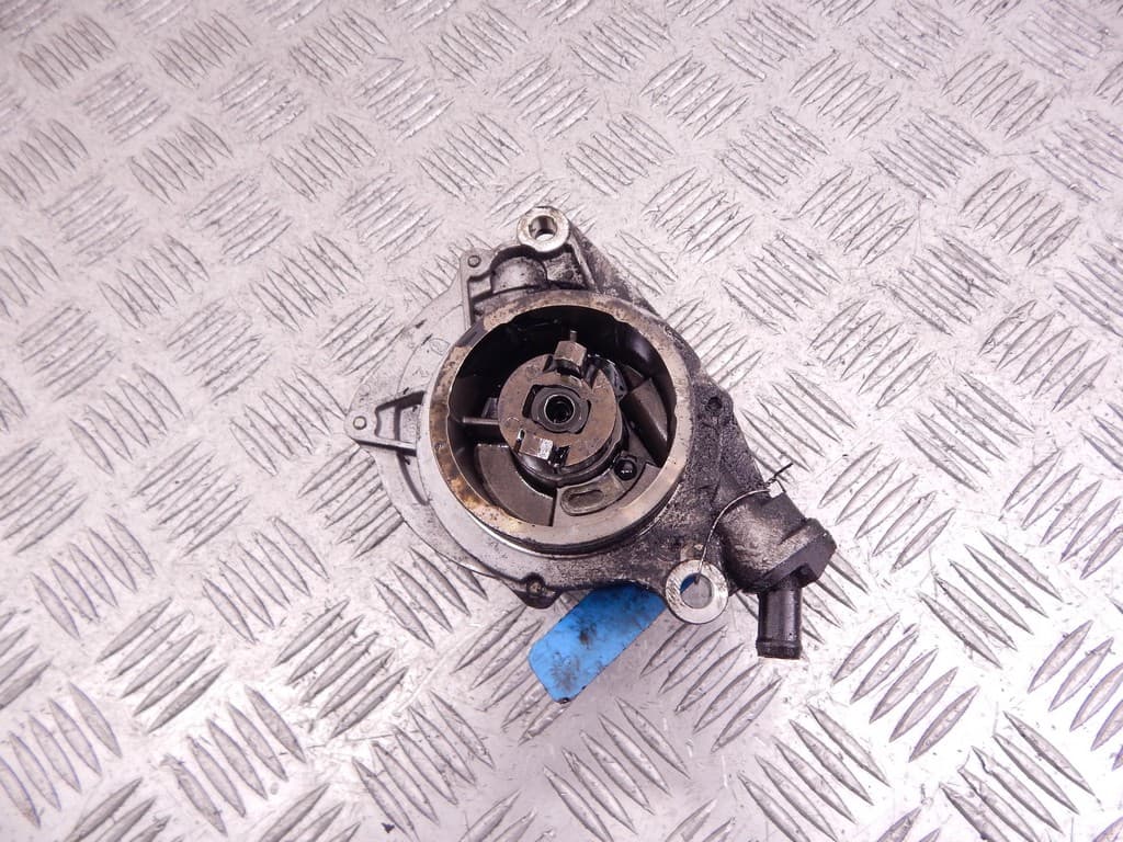 Насос вакуумный к BMW 5 E39 Рестайлинг (00-04)