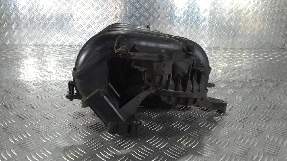 Коллектор впускной к Ford Focus 2 (04-08)