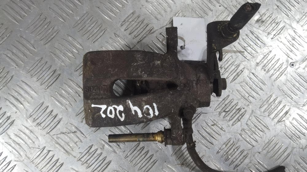 Суппорт задний левый к Alfa Romeo 156 (97-02)