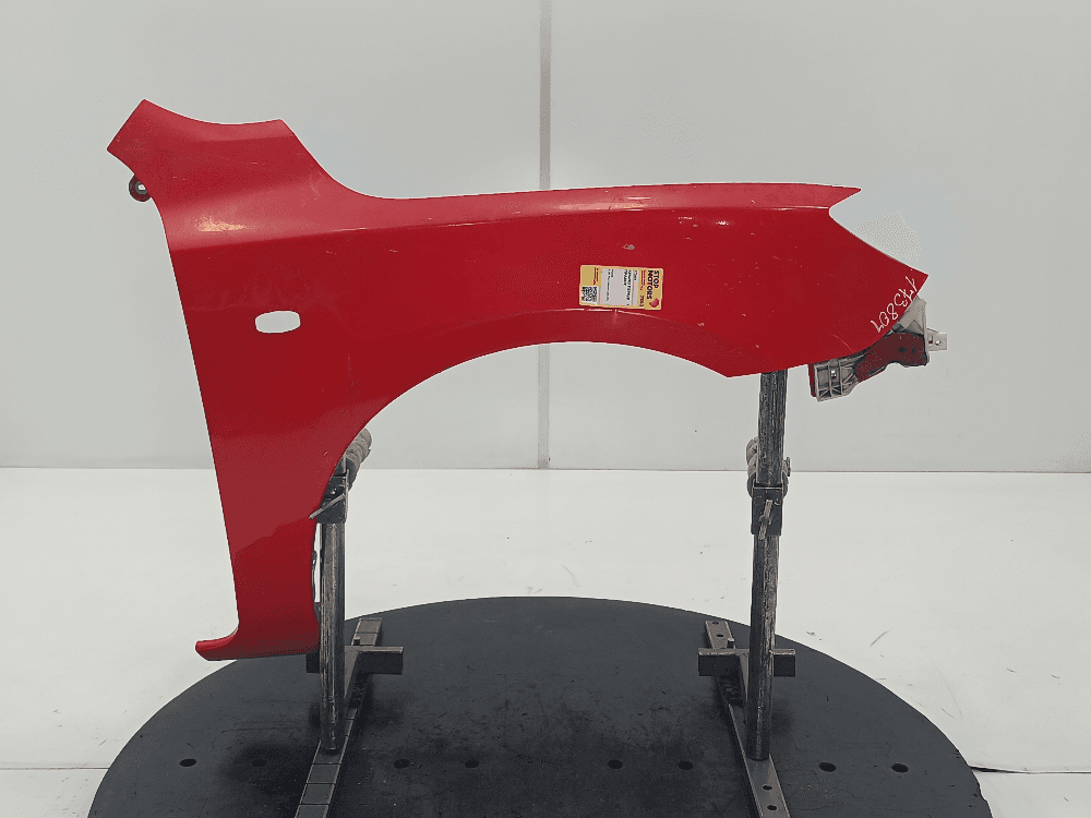 Крыло переднее правое к Mazda 3 BK Рестайлинг (06-09)