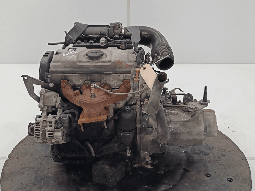 Двигатель к Peugeot 206 1 (98-03)